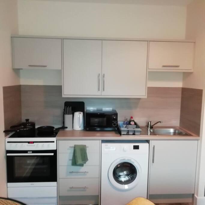 Carvetii - Norman House - 2Nd Floor, 1 Bedroom Flat เบอเนส ภายนอก รูปภาพ